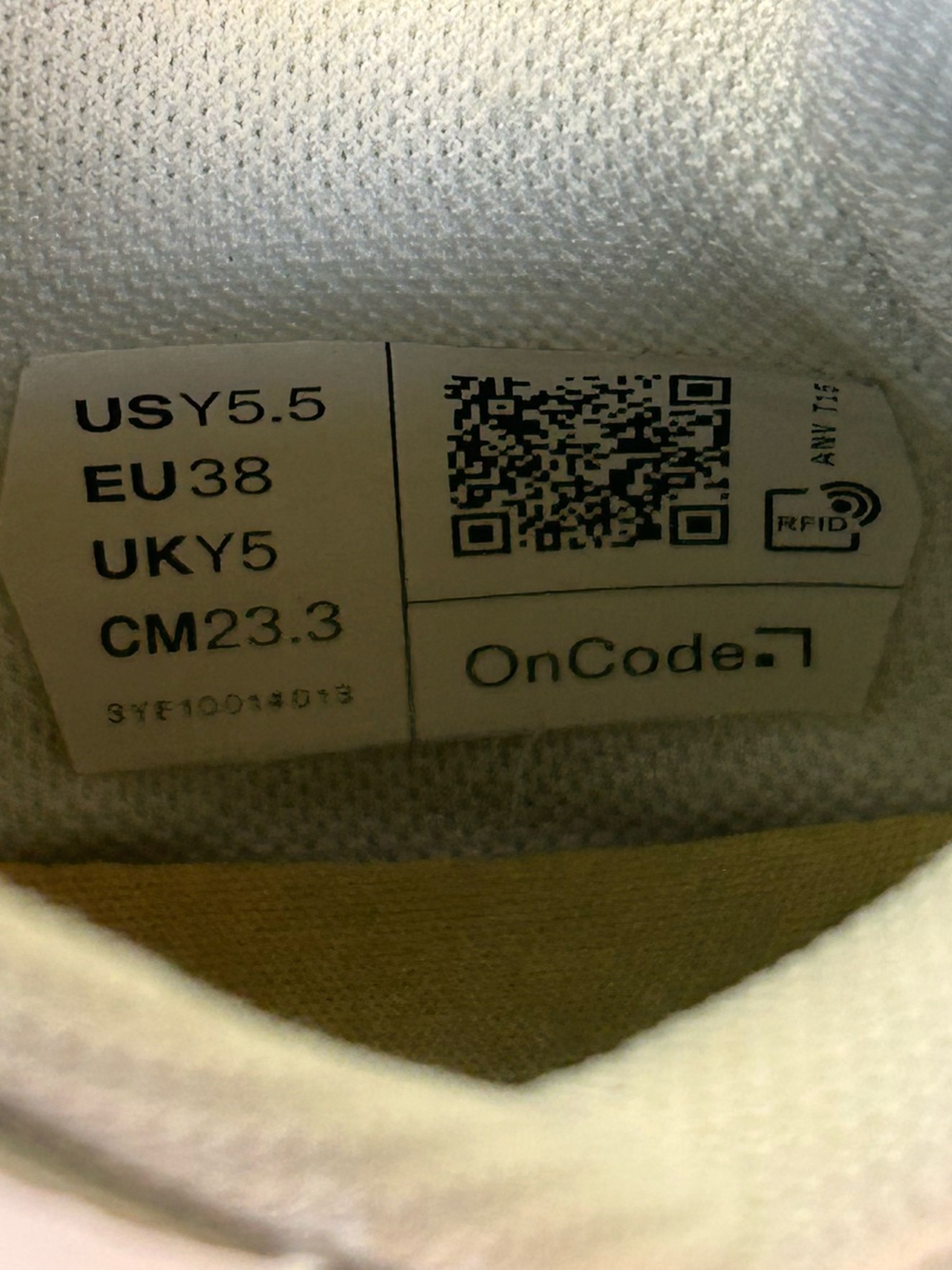 ON RUNNING The Roger Clubhouse Pro-Women’s size 7 (youth 5.5) - Picture 9 of 9
